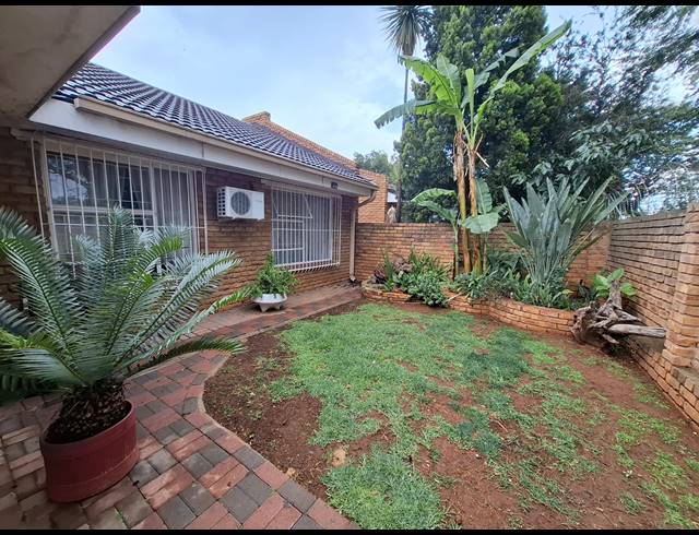 2 BEDROOM HOUSE FOR SALE IN VANDERBIJLPARK SW 5